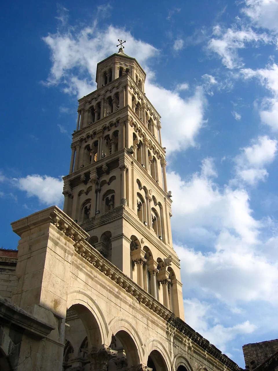 Saint Dominus cathedral.JPG